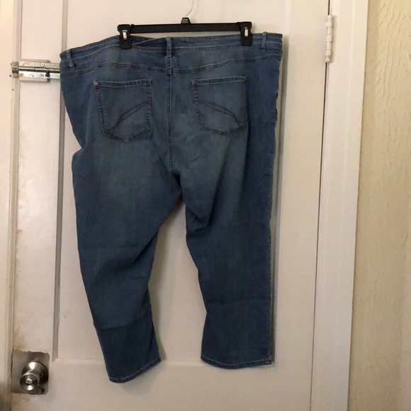 Blue jeans - Picture 2 of 3